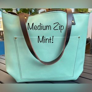 Portland Leather Goods 🦄 Medium Zip Mint